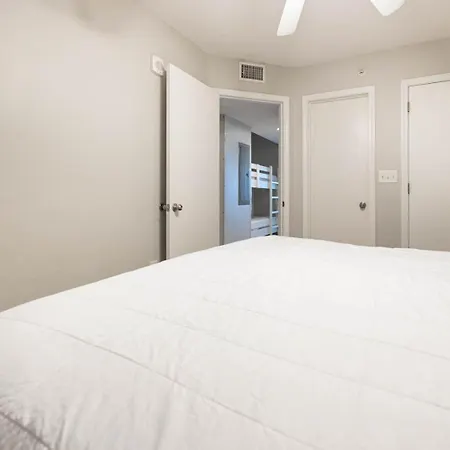 Phoenix All Suites West Hotel 403 Condo